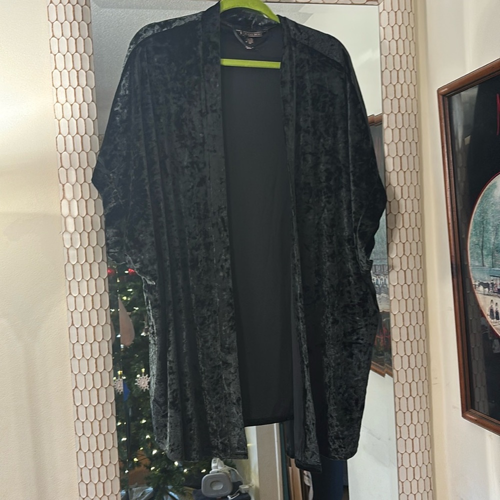 Black Velvet Victoria’s Secret Cardigan Kimono size medium large